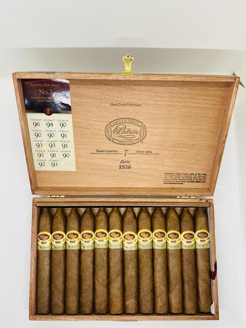 Padron 1926 Serie No 2 Belicoso Natural