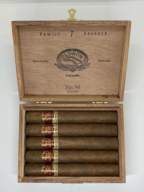 Padron Family Reserve No 96 Natural